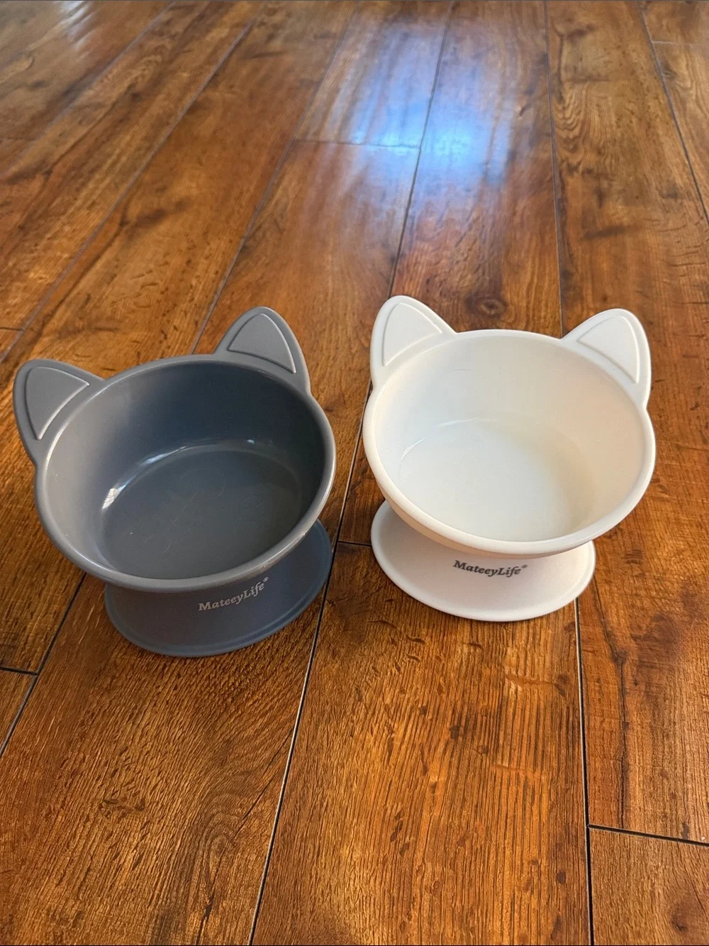 Cat Ear Elevated Pet Bowls - White & Gray